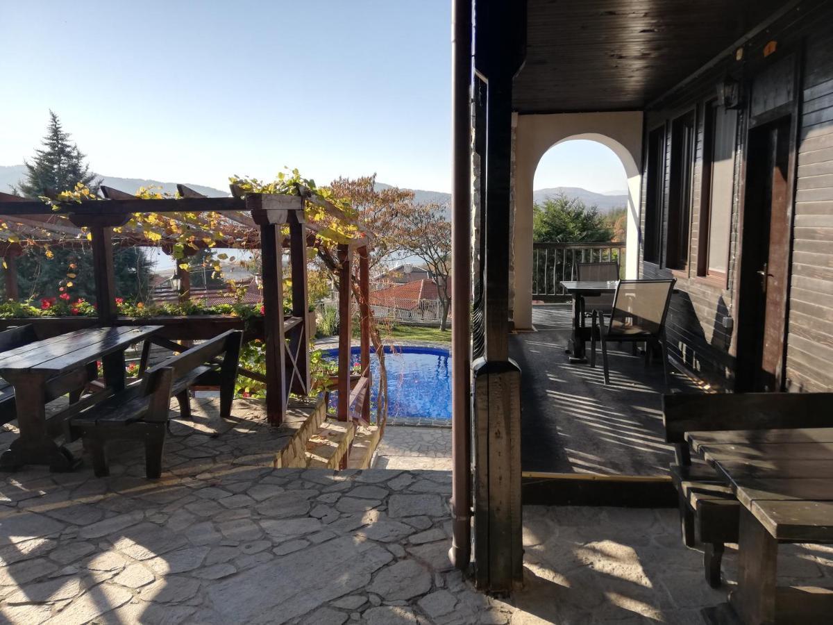 Trifon Zarezan Family Hotel Glavatartsi Exterior photo